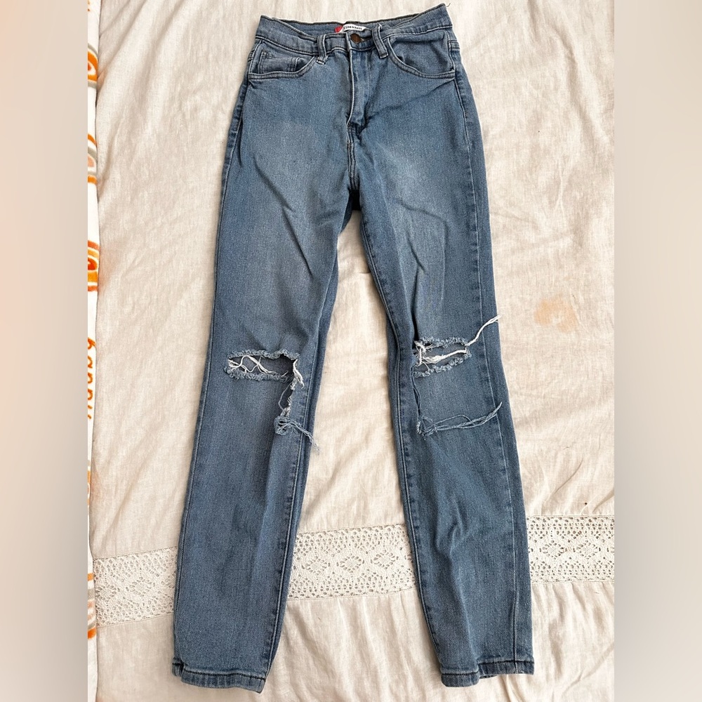 Vibe & Rant Women’s Ripped Straight Jeans